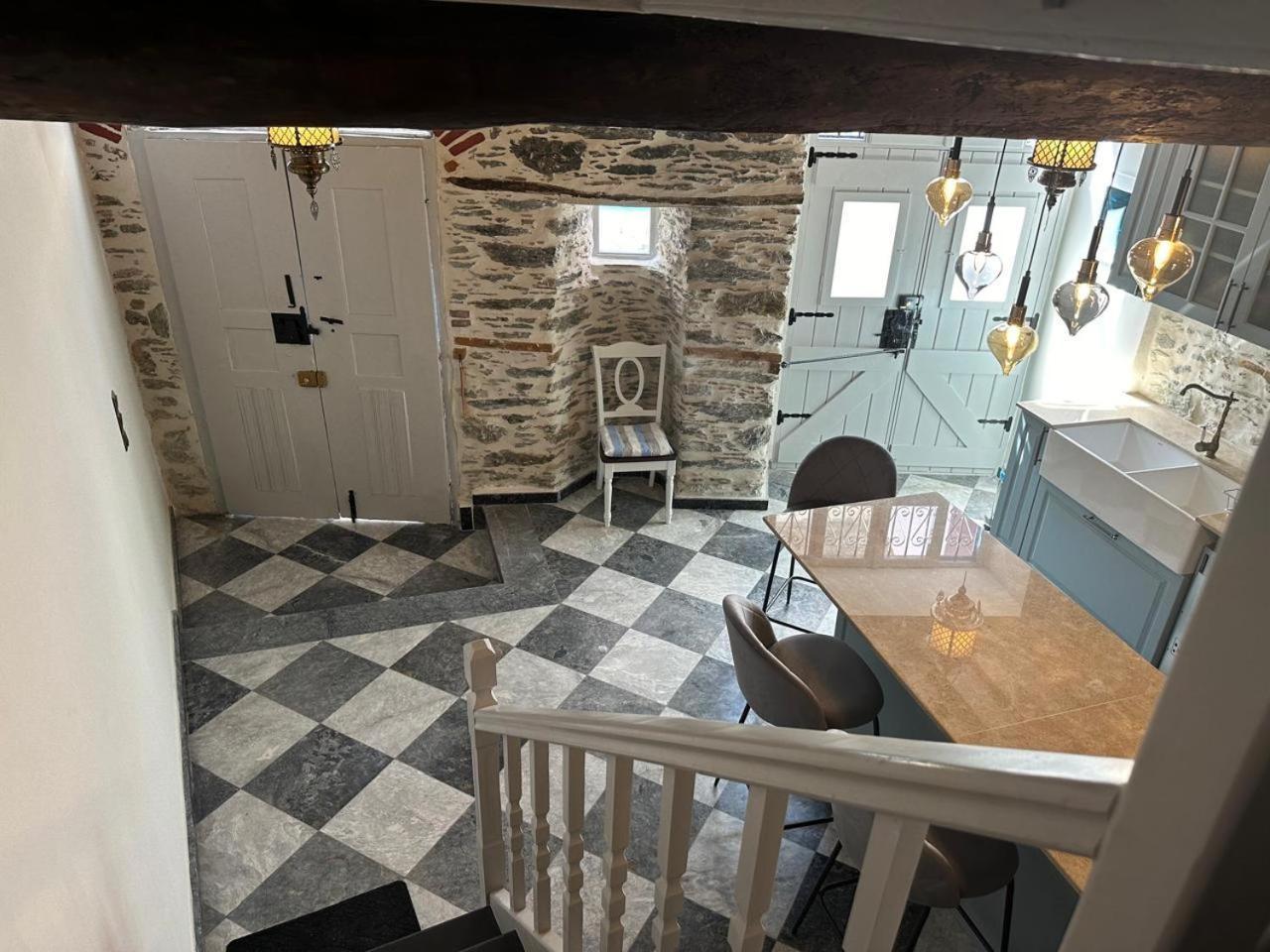 Вилла Plomari Nomad House Экстерьер фото