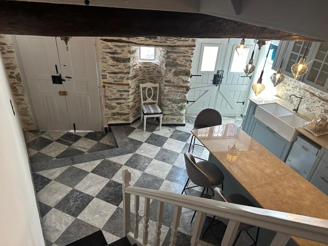 Вилла Plomari Nomad House Экстерьер фото