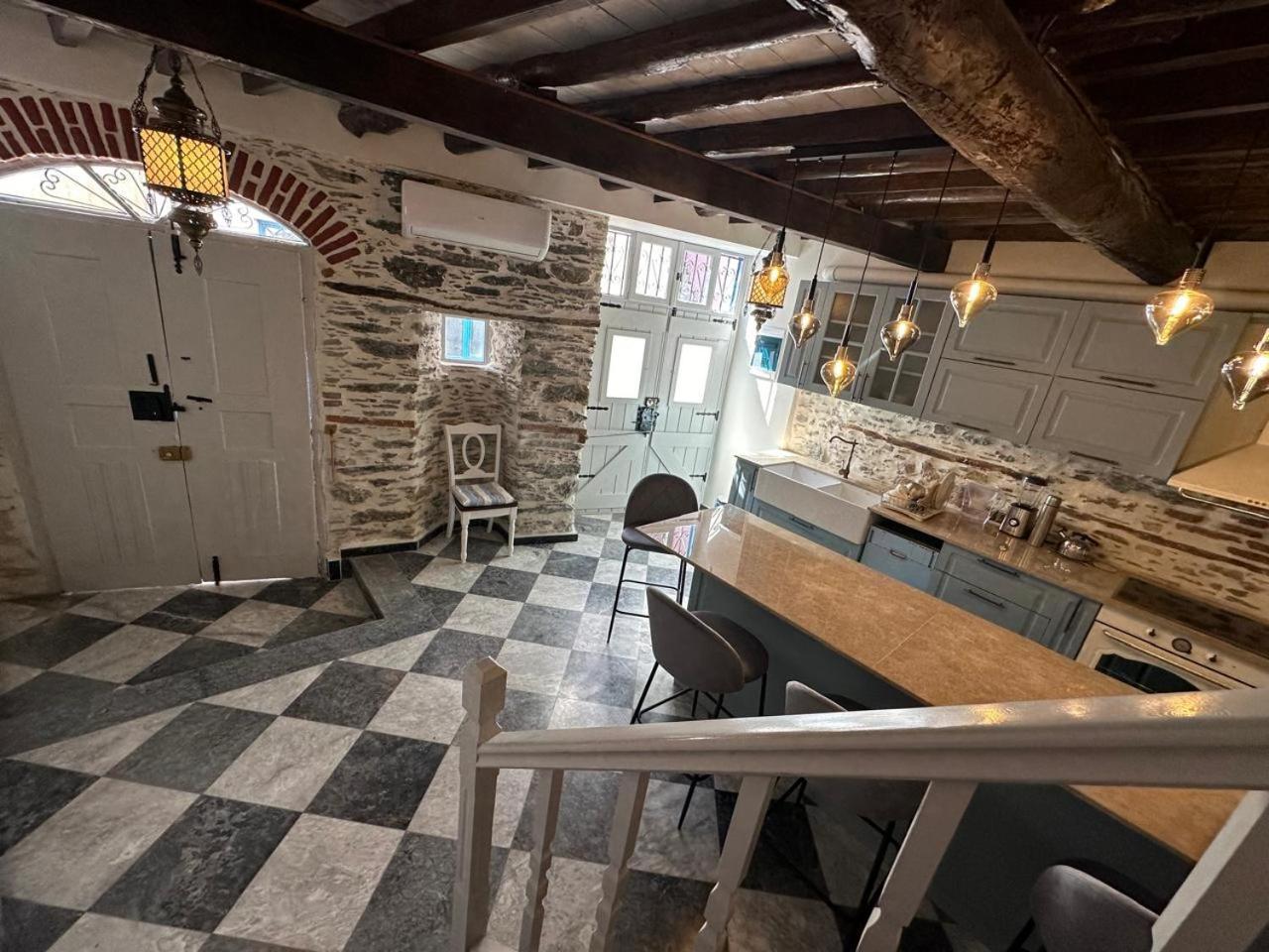 Вилла Plomari Nomad House Экстерьер фото